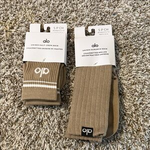 ALO Yoga Unisex Brown Socks Duo